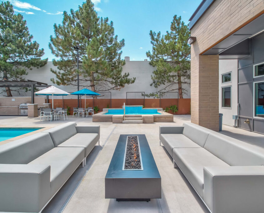 Axio 8400 Pool and Patio Area