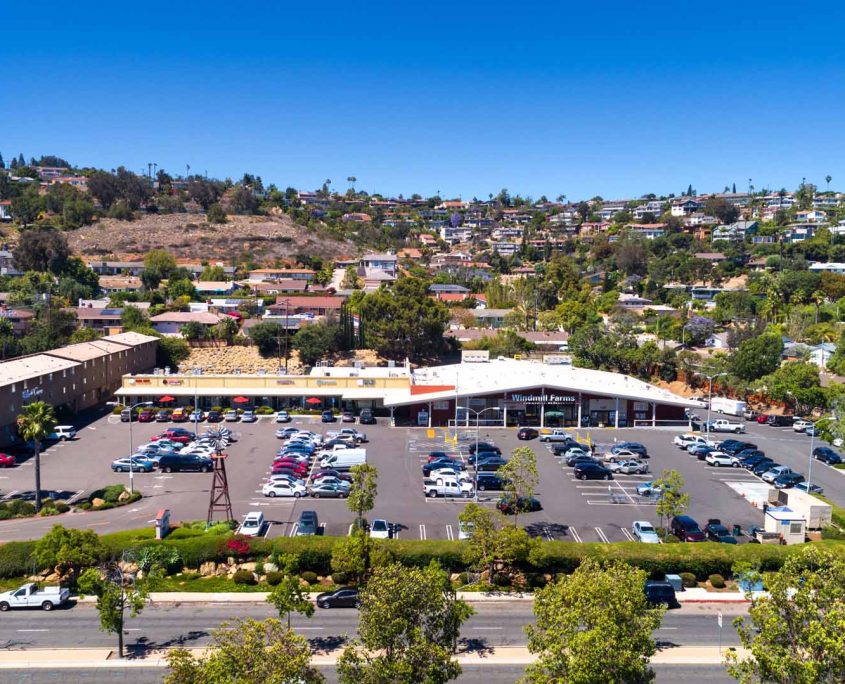 Del Cerro Shopping Center Parking Lot